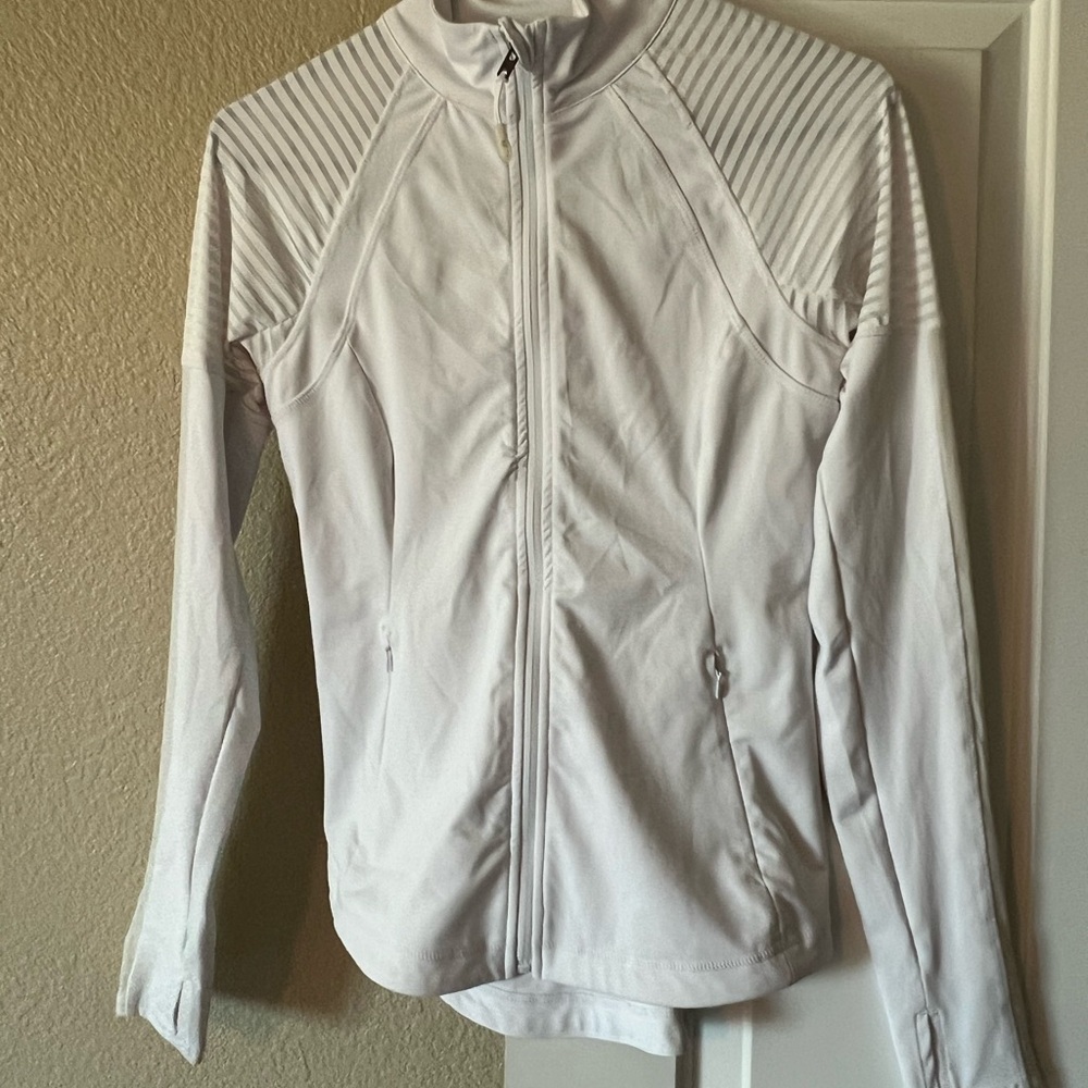Kyodan White Lightweight Jacket High Collar Performance Fabric
